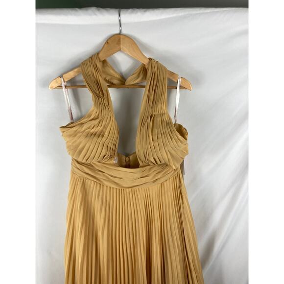 NWT JJ's House Deep V Pleated Gold Bridesmaid Dress Size 14 - Picture 2 of 5